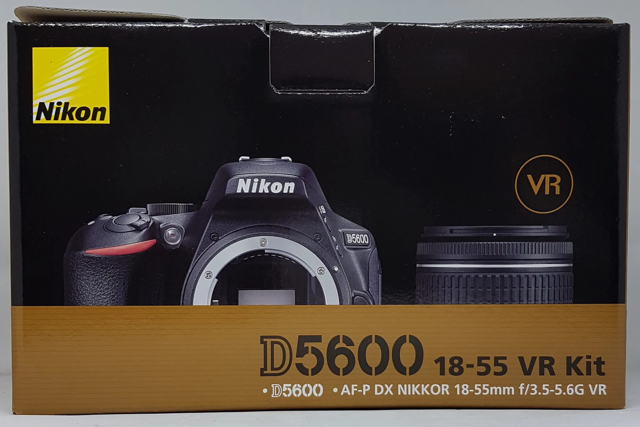 Nikon D5600 + 18-55 AF-P VR + 55-200 mm VR II – Bild 3