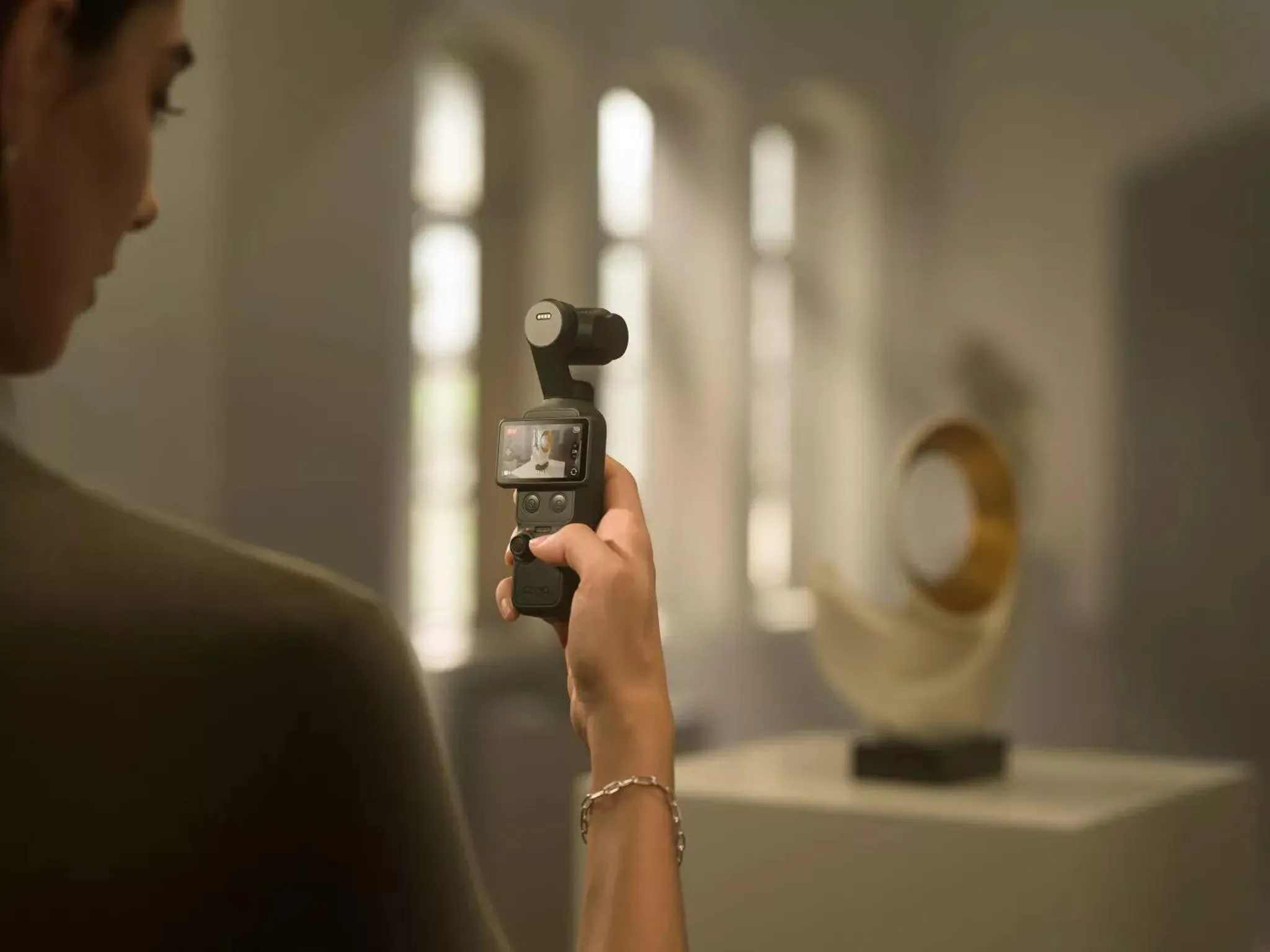 DJI Osmo Pocket 4 Creator Combo Kamera – Bild 11