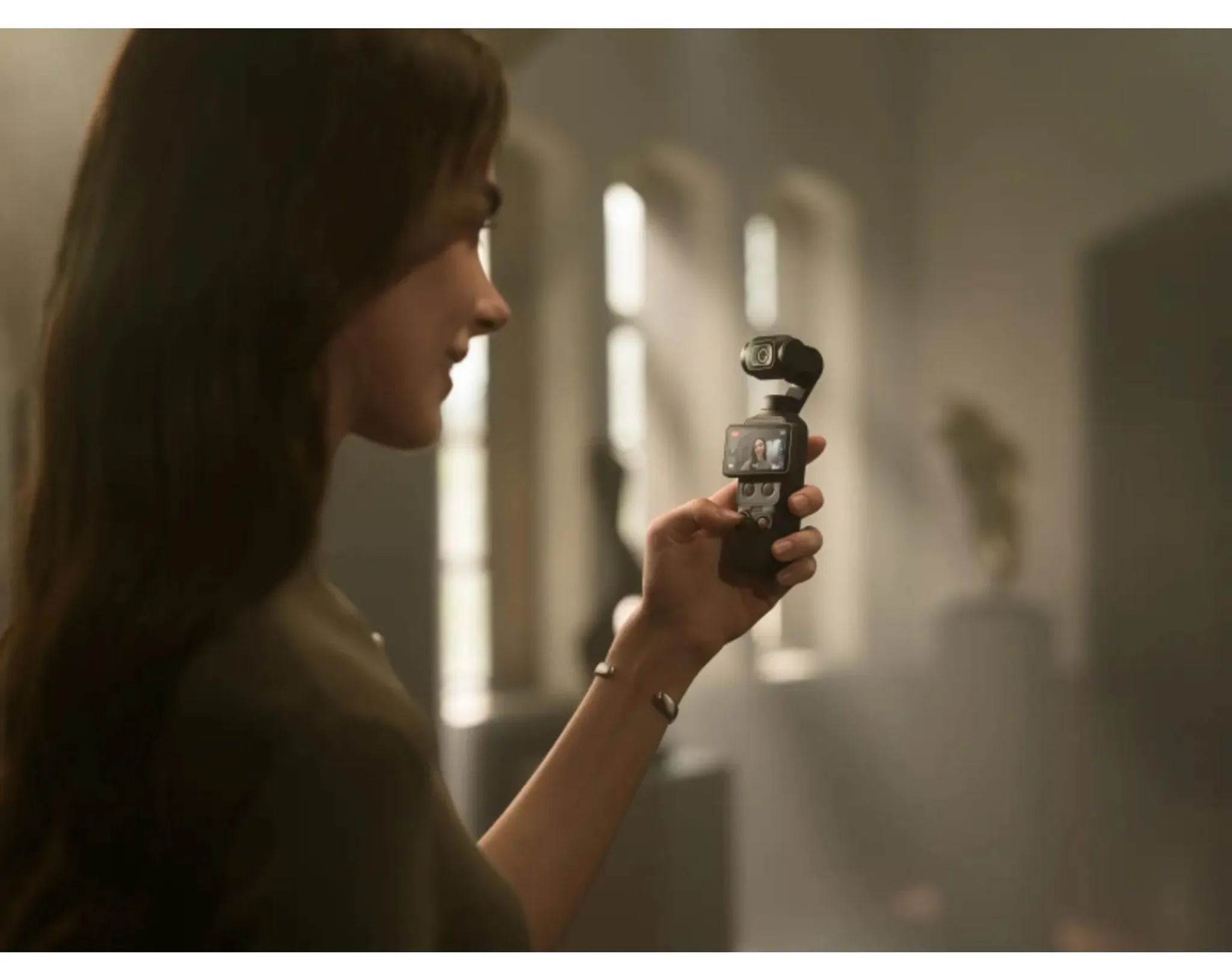 DJI Osmo Pocket 4 Creator Combo Kamera – Bild 3