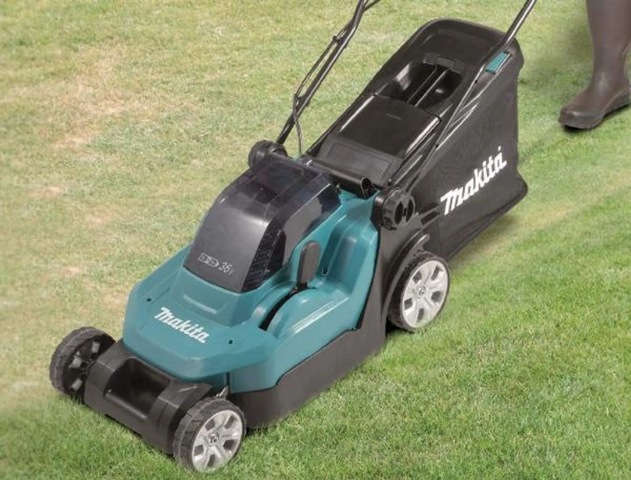 MAKITA Rasenmäher