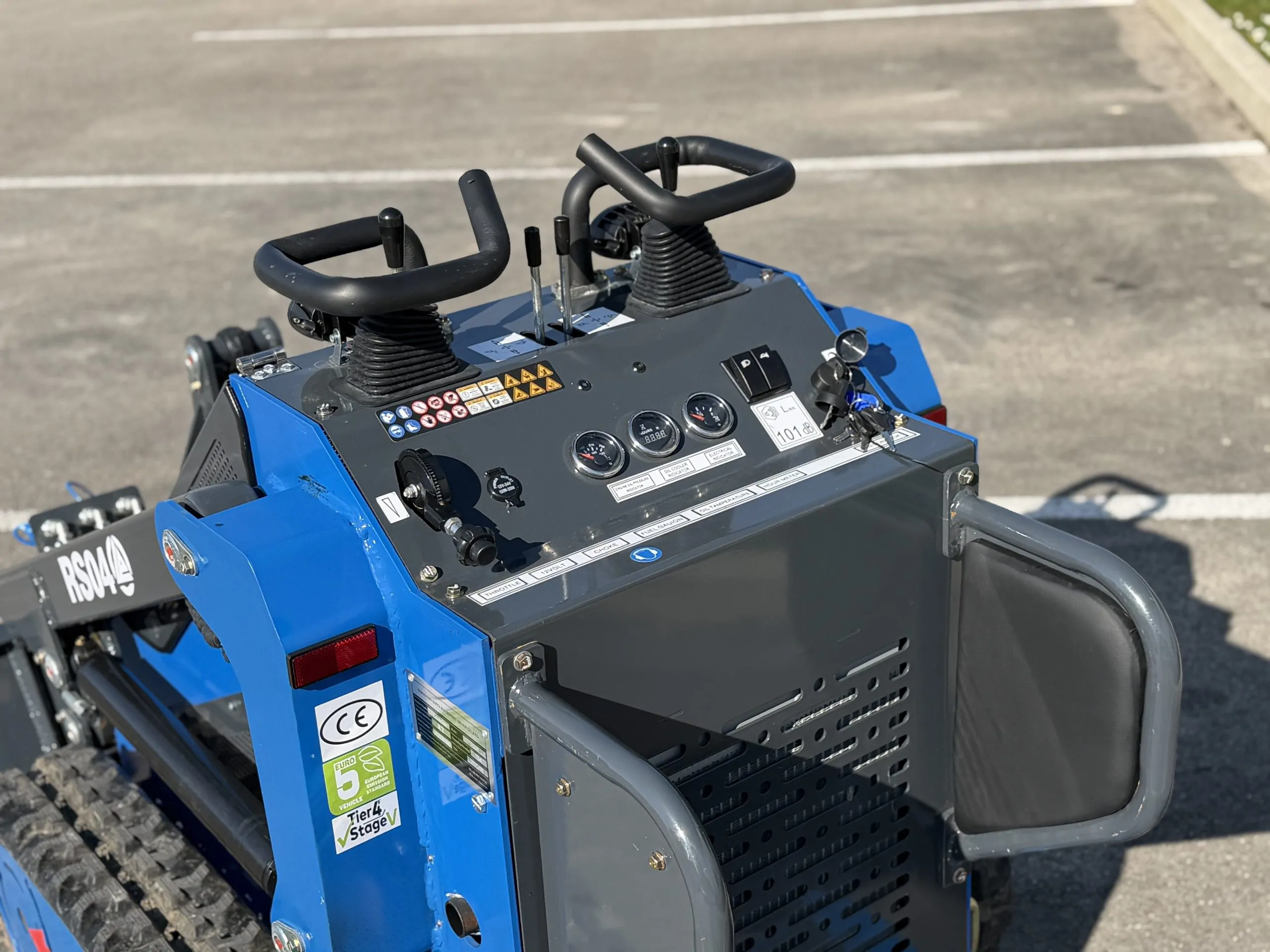 MINI CHARGEUR RS04 – Bild 4